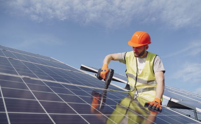 Best Solar Panel Maintenance in Leicester